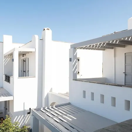 Sea Lilies Apart Otel 4*