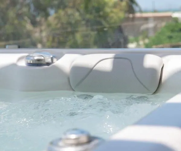 Sea Lilies Apart Otel