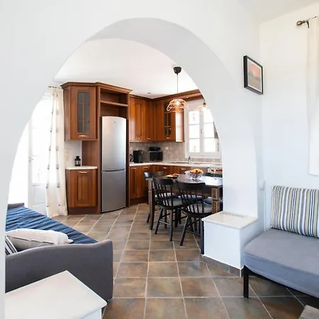 Sea Lilies Aparthotel 4*