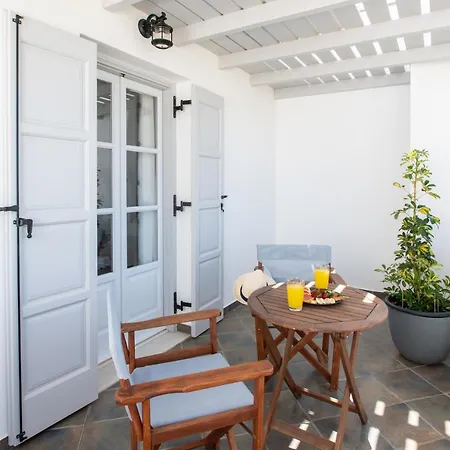 Sea Lilies Aparthotel 4*