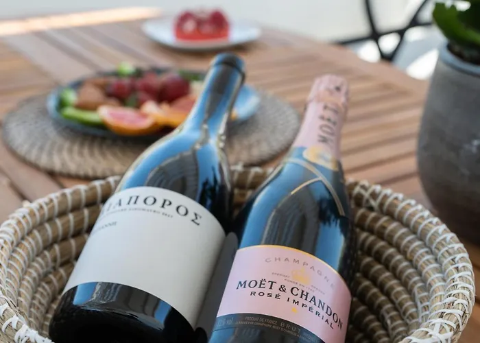 Sea Lilies Aparthotel 4*